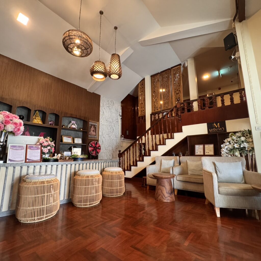 บรรยากาศโถงร้านมณีนาคา สปา ขอนแก่น